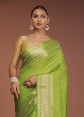 Green Kora Silk Saree With Blouse Piece