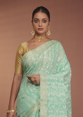 Green Kora Silk Saree With Blouse Piece