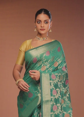 Green Kora Silk Saree With Blouse Piece
