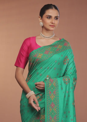 Green Dupion Silk Saree With Blouse Piece